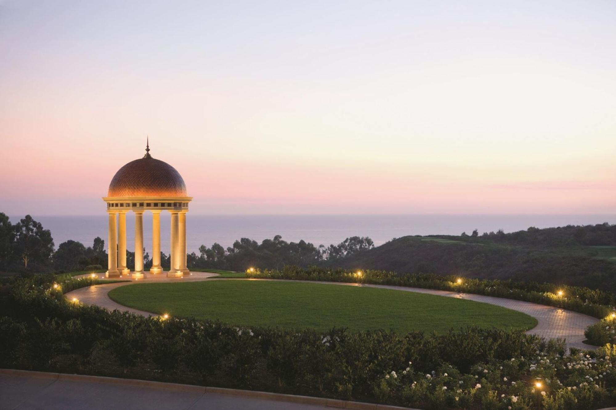 The Resort At Pelican Hill Crystal Cove Exterior photo